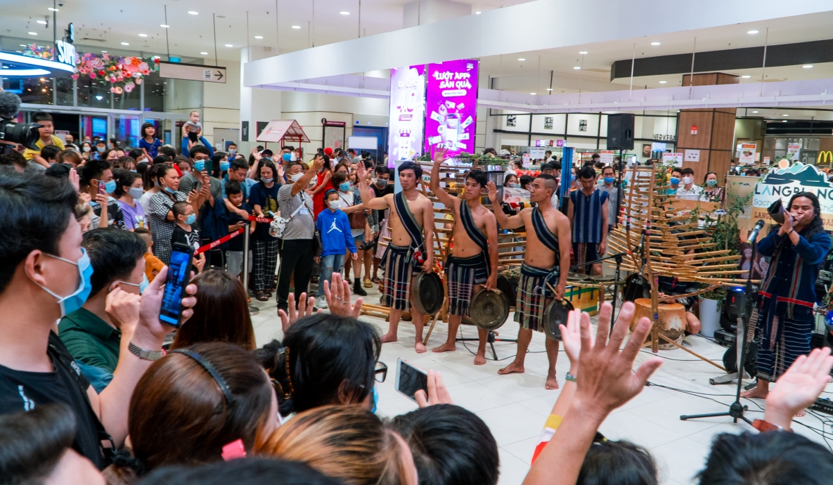 traditional central highlands culture introduced in hcm city picture 1