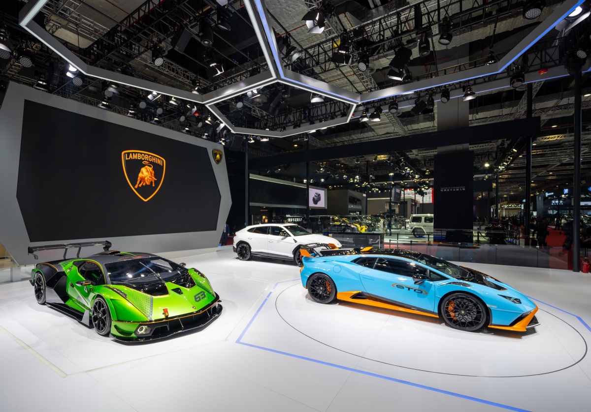 Lamborghini bán hết sản phẩm của năm 2021!