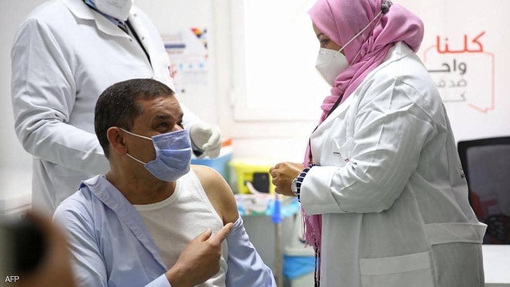 libya ba t da u tiem vaccine ngu a covid-19 hinh anh 1