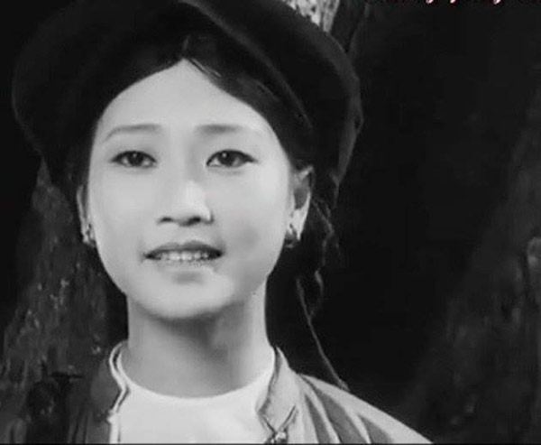 NSND Như Quỳnh thời trẻ trong vai cô Nết phim "Đến hẹn lại lên".