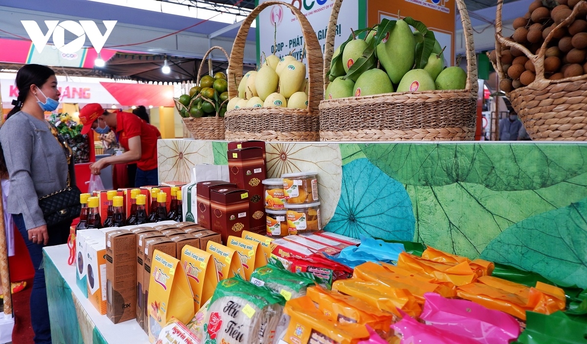 ocop trade fair promotes product brands picture 15