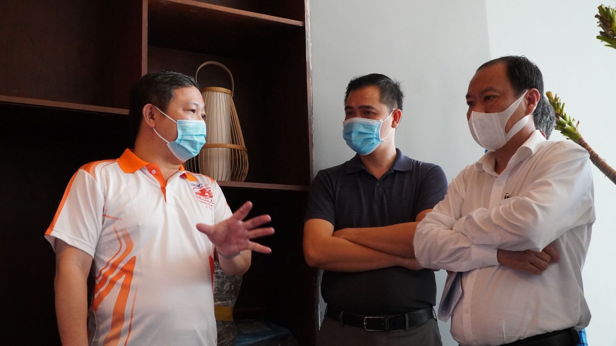 Ông Dương Anh Đức, Phó Chủ tịch UBND TPHCM Sở Y tế cần rà soát kỹ các khách sạn cách ly Covid-19 trong việc tuân thủ thời gian cách ly.