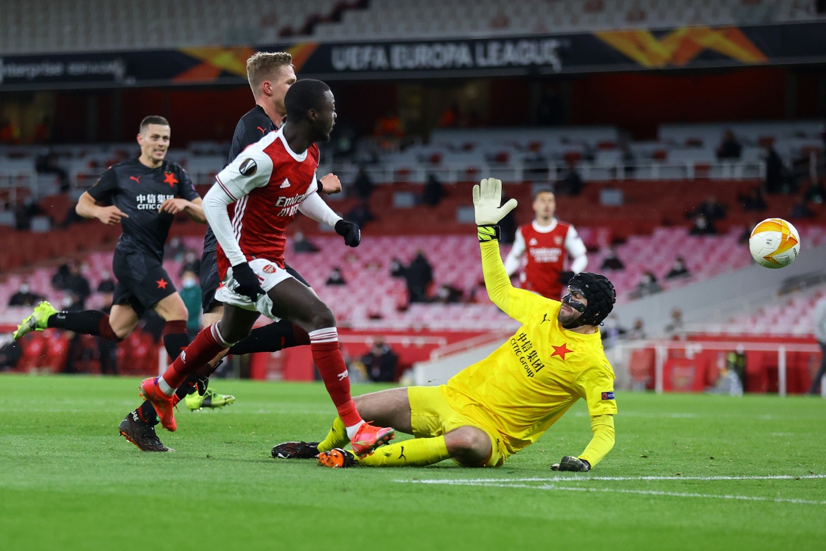 Arsenal có bàn dẫn trước sau tình huống ghi bàn của Pepe. (Ảnh: Getty).