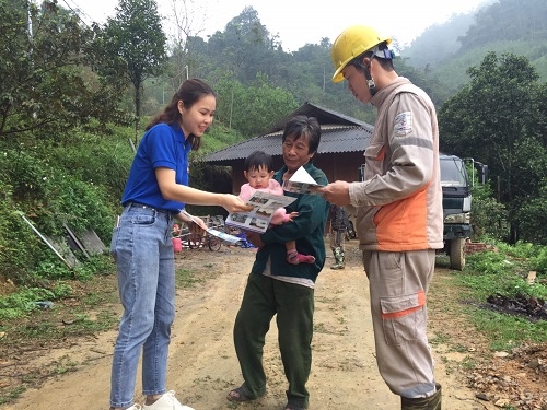 cach de hoa don tien dien khong tang dot bien trong mua nang nong hinh anh 2