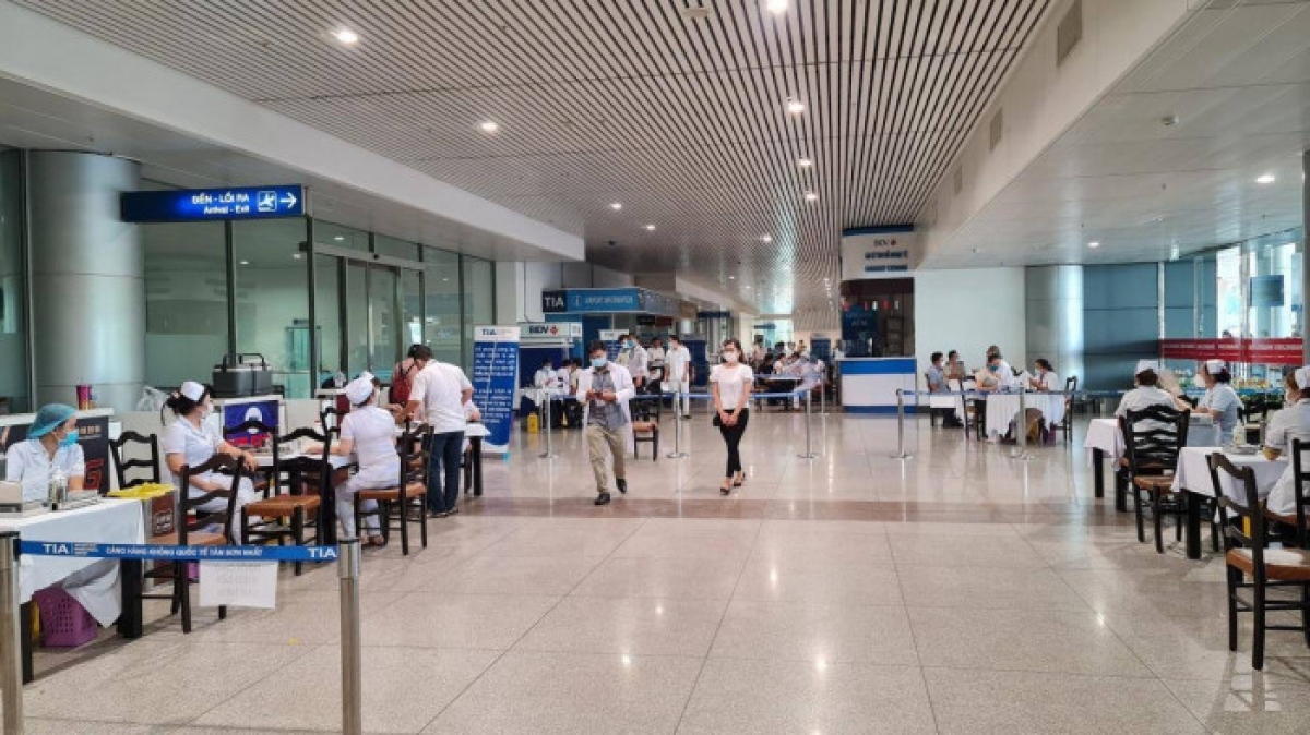 over 2,000 local airport staff vaccinated against covid-19 picture 1