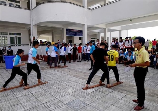 vietnamese, lao, cambodian youths join friendship exchange picture 1