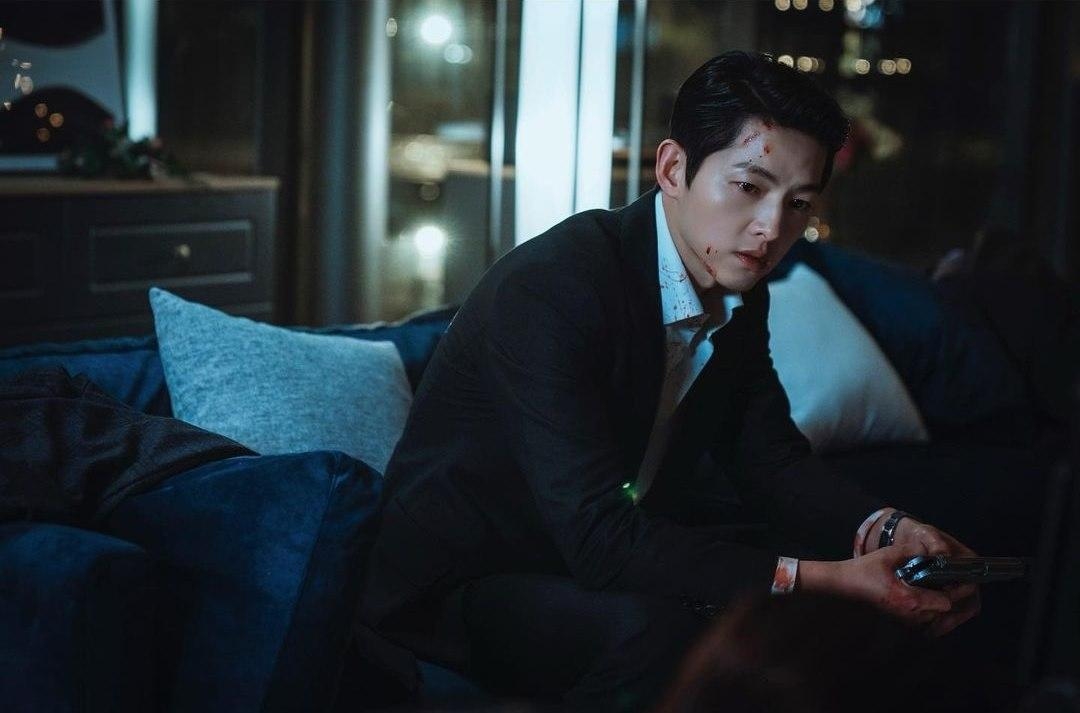 sau vincezo , song joong ki bất ngờ đóng mv mới hình ảnh 2 sau vincezo , song joong ki bat ngo dong mv moi hinh anh 2