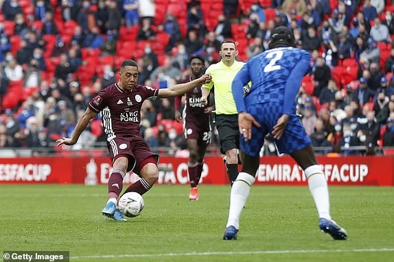 tielemans lap sieu pham, var cuu thua phut 89, leicester gianh danh hieu fa cup lich su hinh anh 12