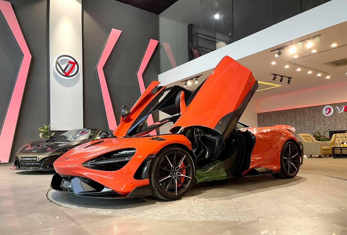 Siêu xe McLaren 765LT thứ ba cập bến Việt Nam