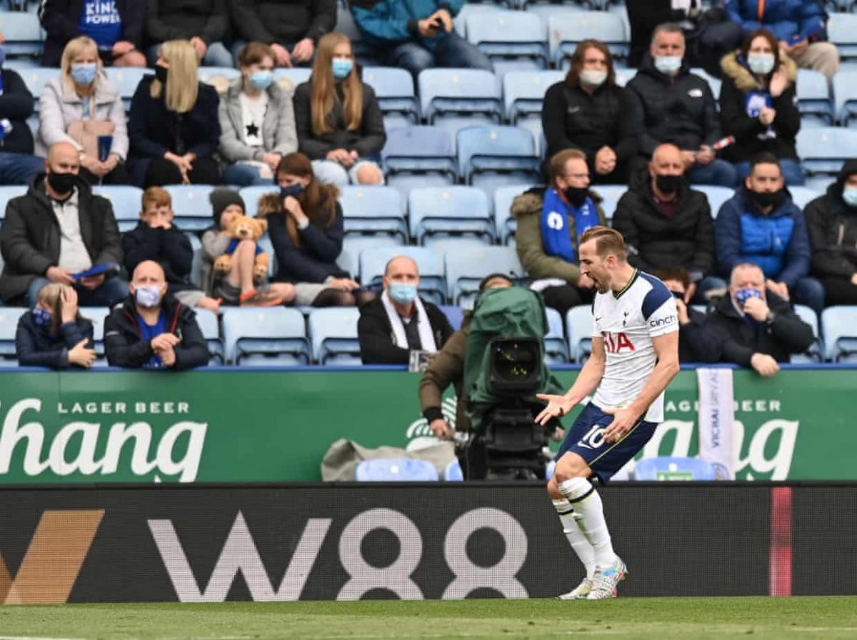 Harry Kane vươn lên dẫn đầu cuộc đua Vua phá lưới. (Ảnh: Getty)