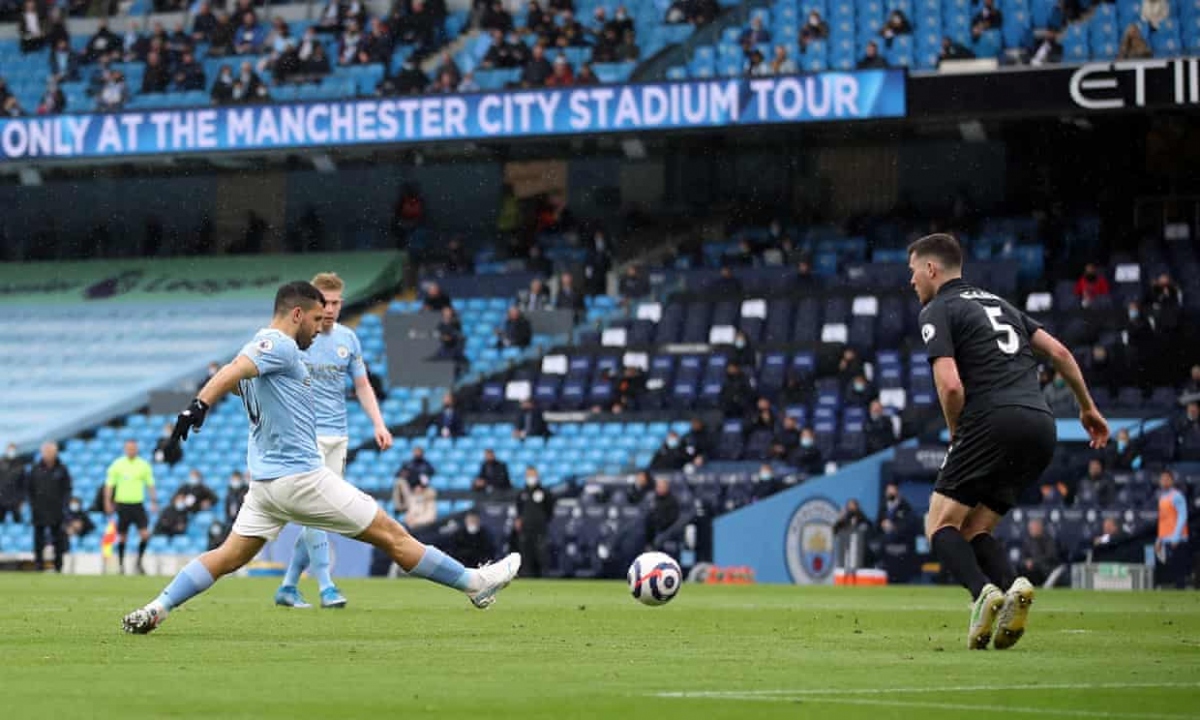 Aguero tỏa sáng trong trận đấu chia tay sân Etihad. (Ảnh: Getty)