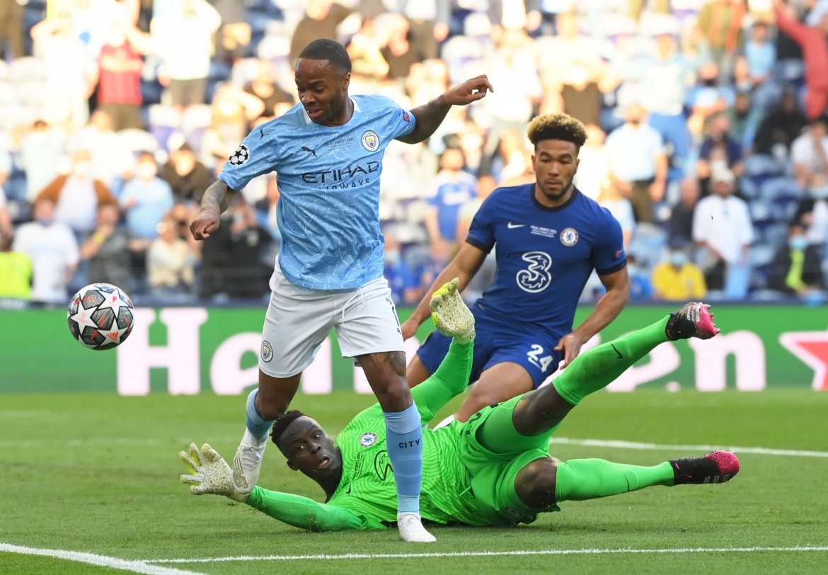toan canh man city bat luc nhin chelsea dang quang ngoi vo dich champions league hinh anh 3