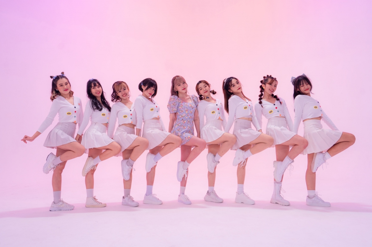 thieu bao tram khoe dieu nhay to tinh dang yeu trong love rosie phien ban dance hinh anh 2