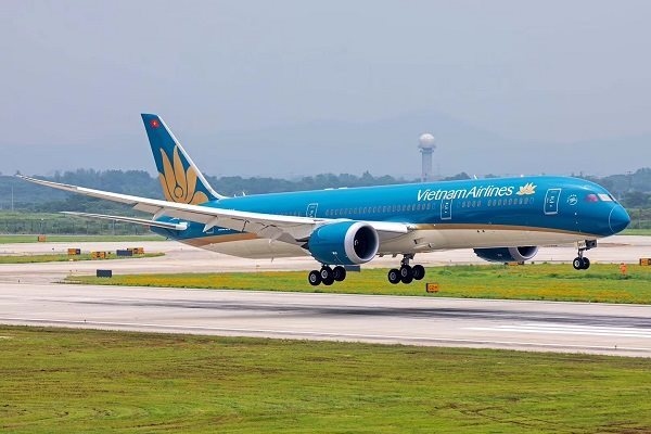 vietnam airlines reports losses of nearly vnd5 trillion in q1 picture 1