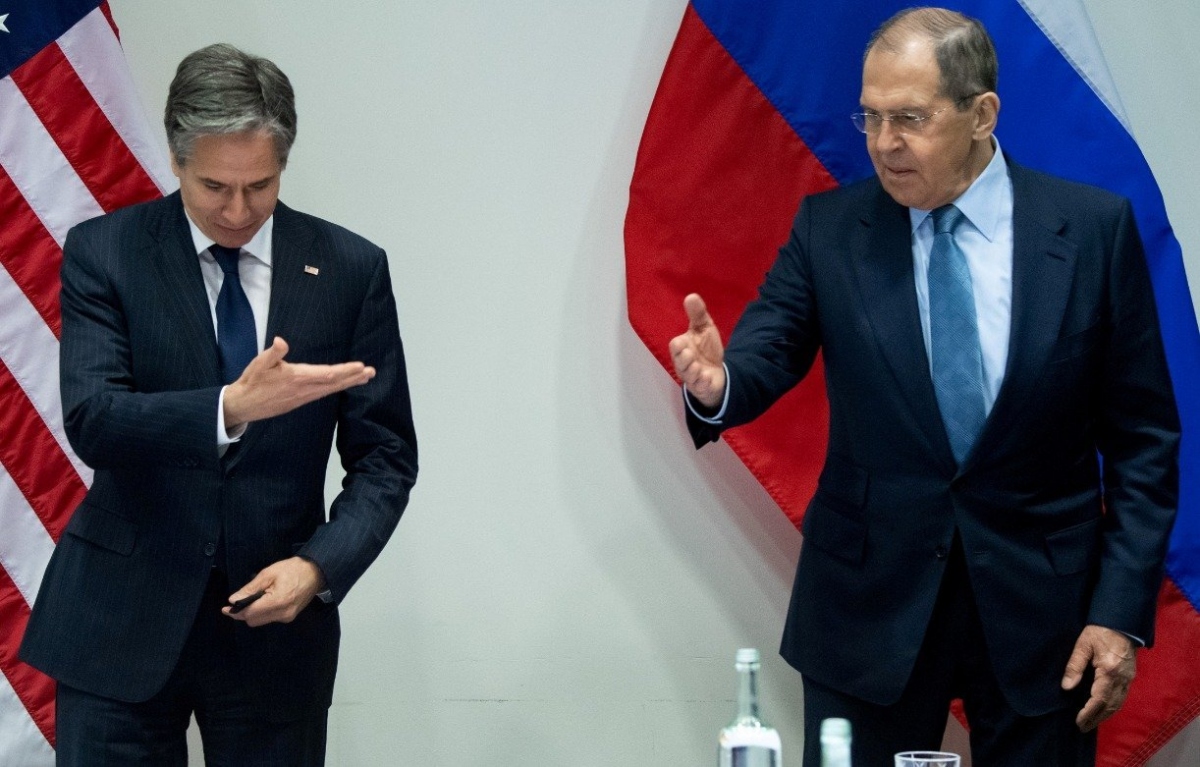 Ngoại trưởng Mỹ Antony Blinken và Ngoại trưởng Nga Sergei Lavrov. Ảnh: Reuters