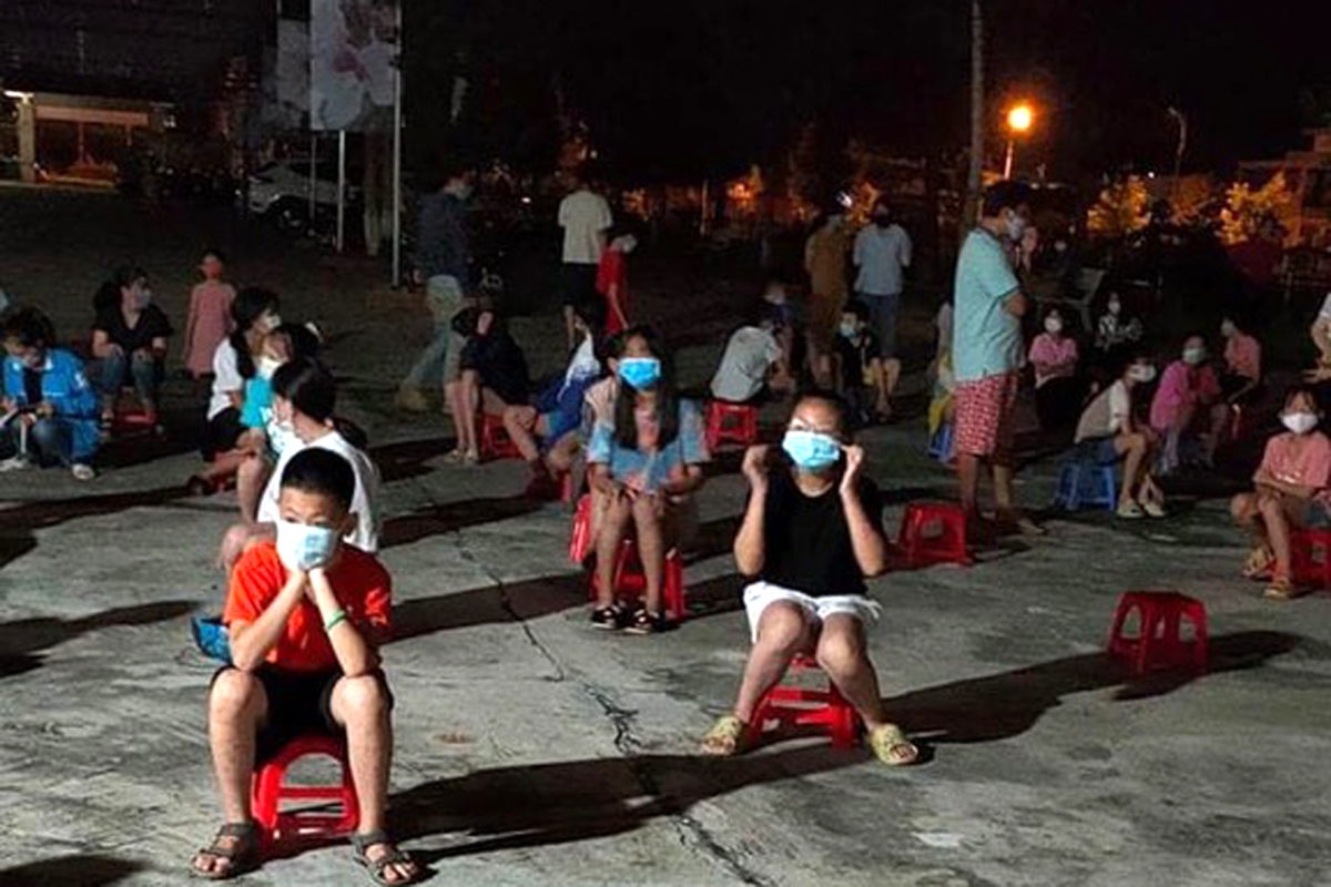 Lai Châu xét nghiệm Covid-19 cho 70 học sinh tiểu học ngay trong đêm