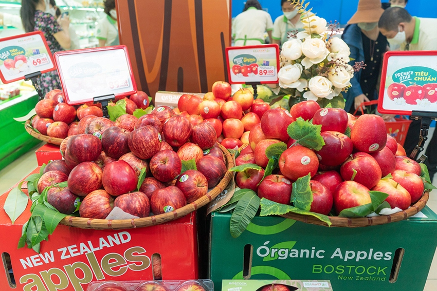 brg retail hosts new zealand apple week picture 1