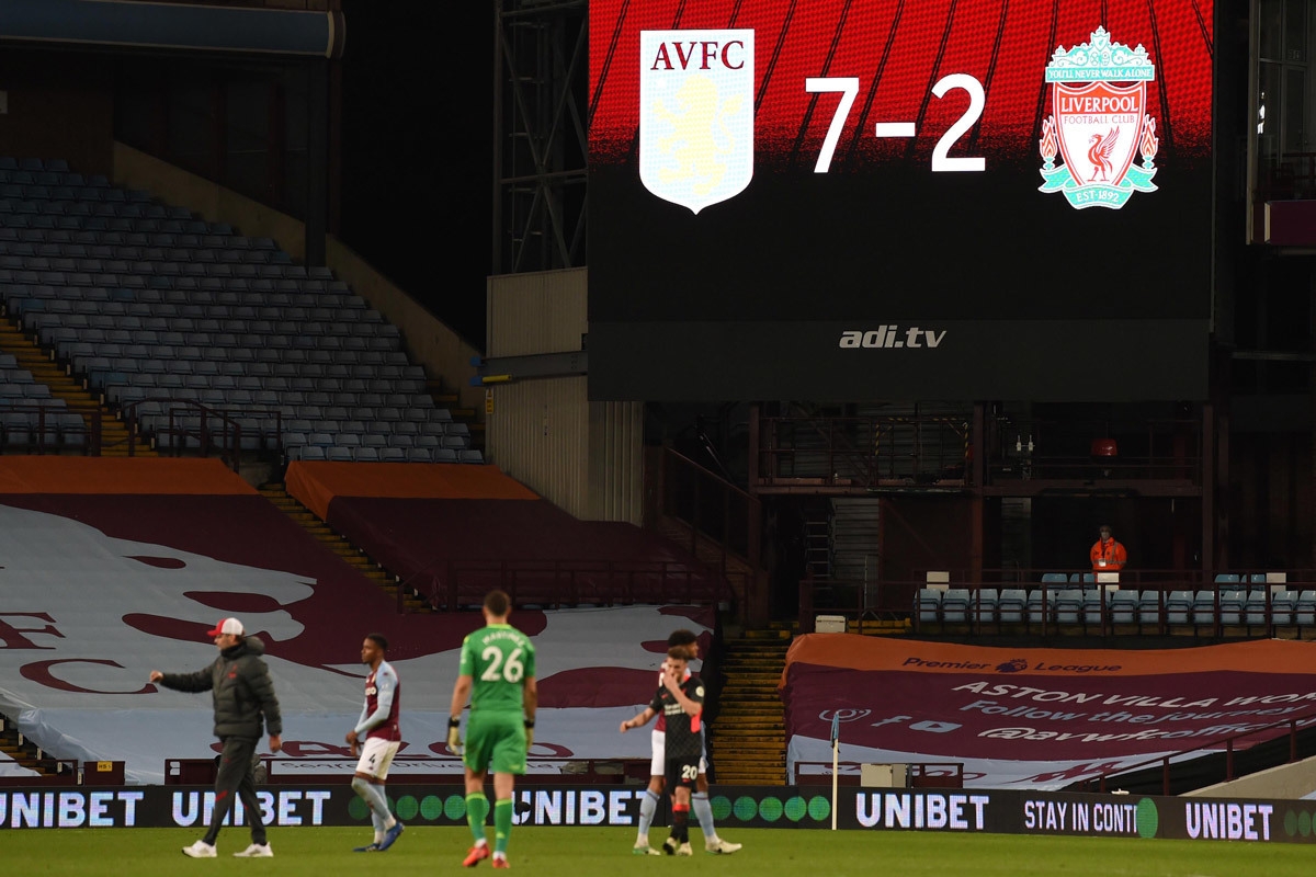 ...Liverpool từng thua Aston Villa 2-7...