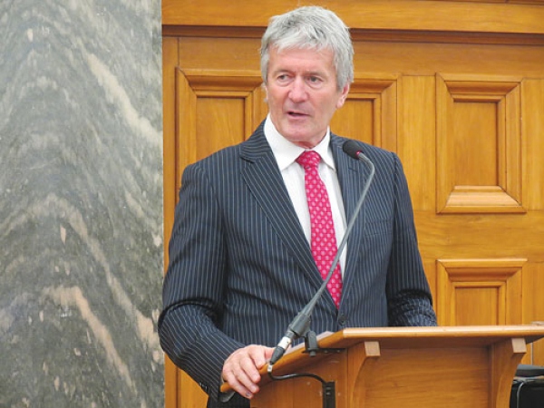 Bộ trưởng Thương mại New Zealand Damien O’Connor. Ảnh: Rural News Group.
