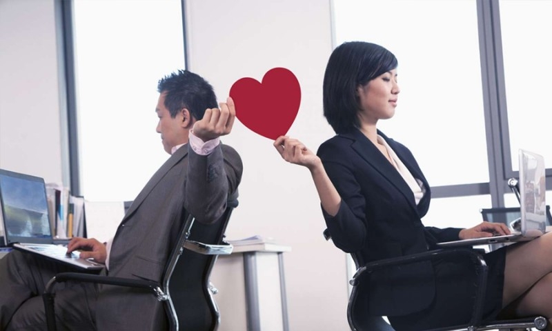 Yêu đương chốn công sở cần ghi nhớ những điều gì?