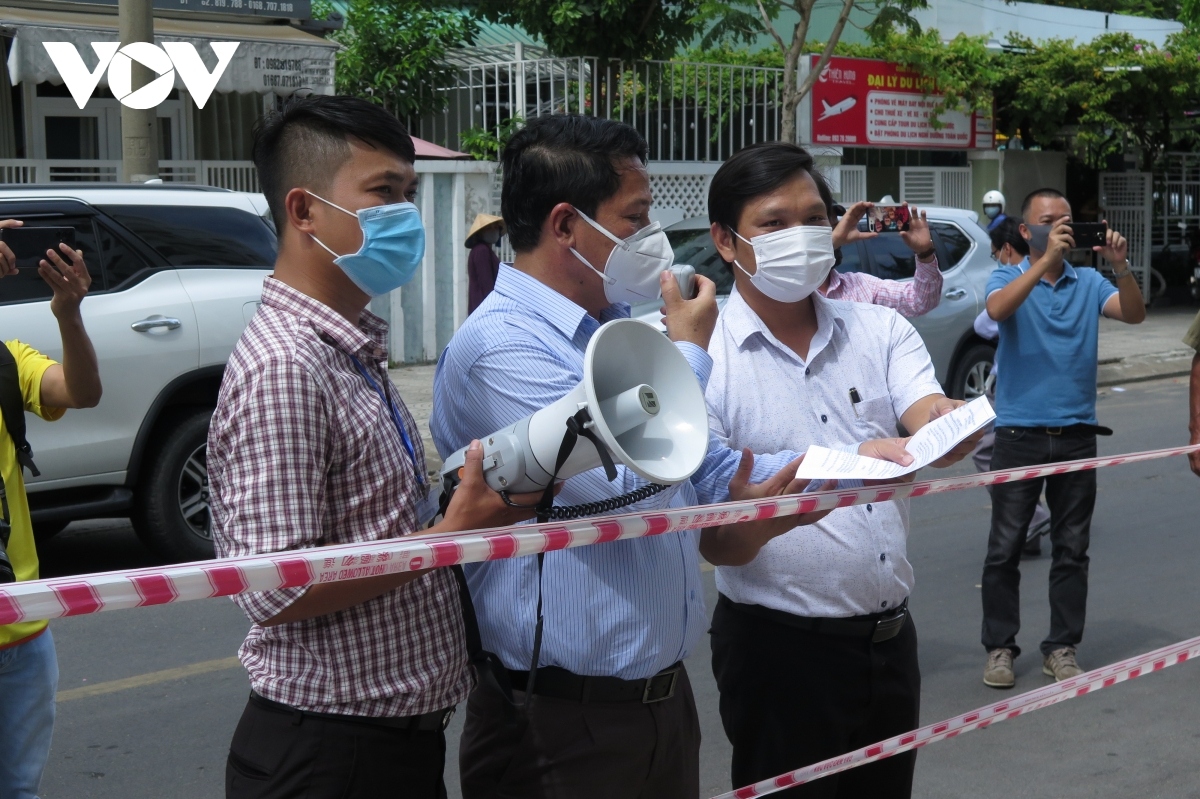 da nang lifts lockdown on some residential areas linked to covid-19 outbreaks picture 2
