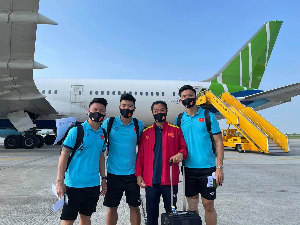 Chuyên cơ đưa ĐT Việt Nam sang UAE sẽ đón ĐT Futsal Việt Nam trở về nước và dự kiến sẽ hạ cánh ở sân bay Tân Sân Nhất (TP.HCM) vào lúc 7h30 sáng 27/5.