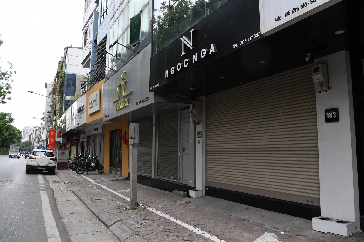 hanoi business outlets hit hard by latest covid-19 restrictions picture 3