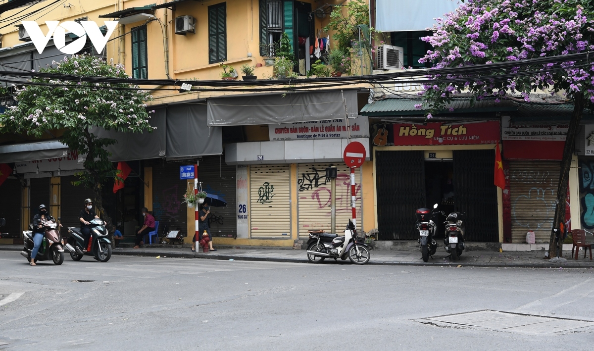 hanoi business outlets hit hard by latest covid-19 restrictions picture 5