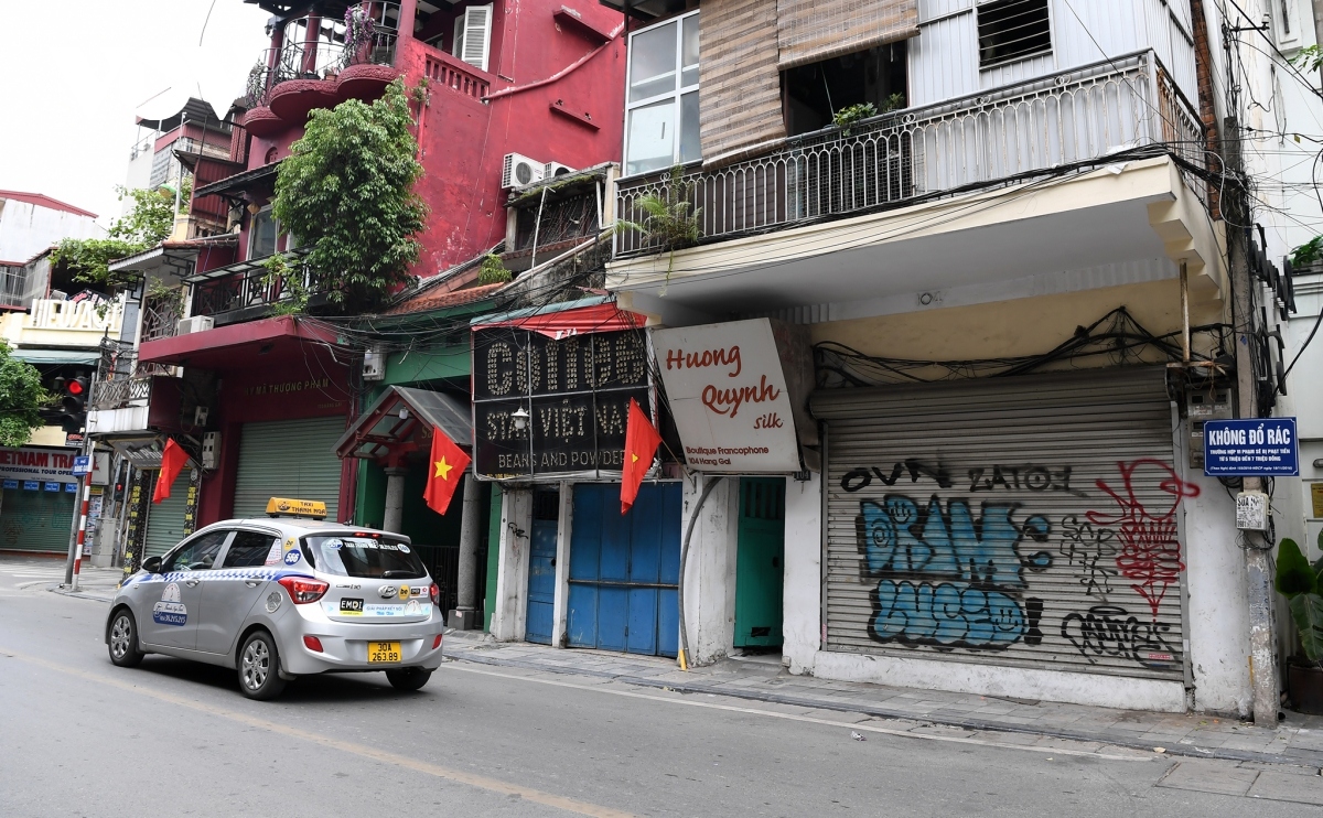 hanoi business outlets hit hard by latest covid-19 restrictions picture 6