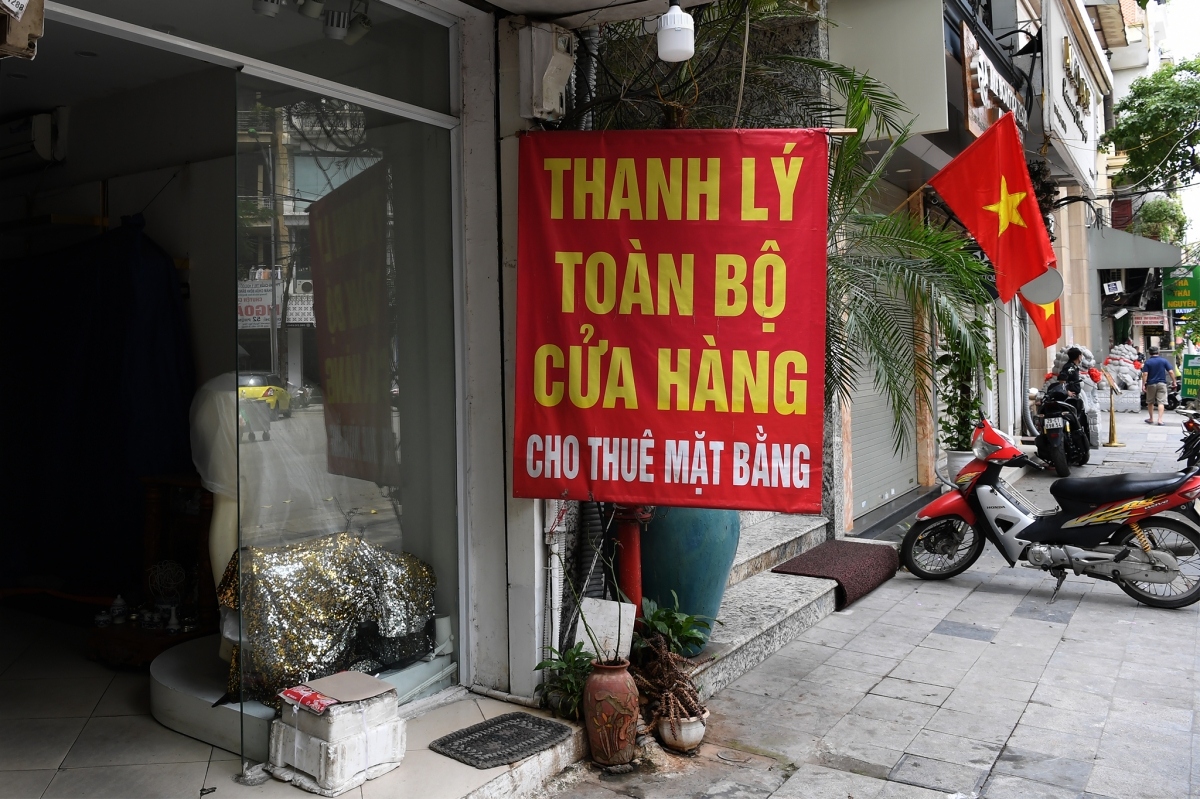 hanoi business outlets hit hard by latest covid-19 restrictions picture 8