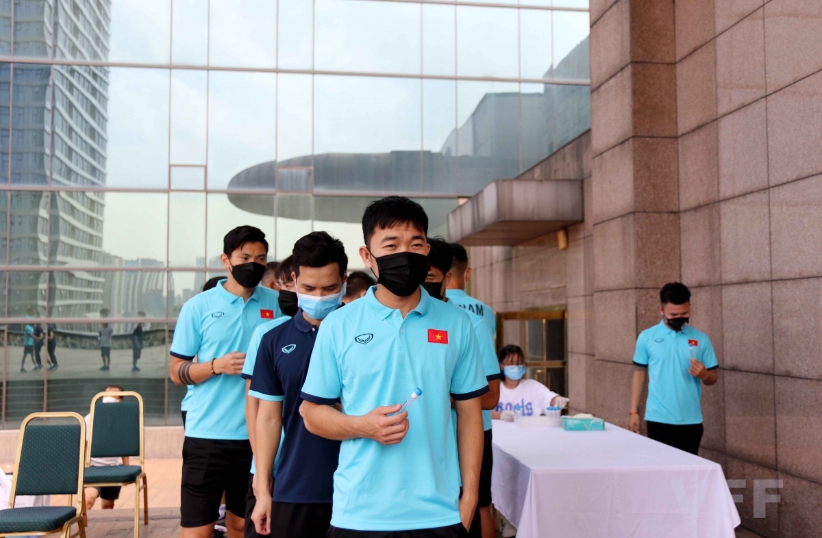 national football team receive second shot of covid-19 vaccine picture 3