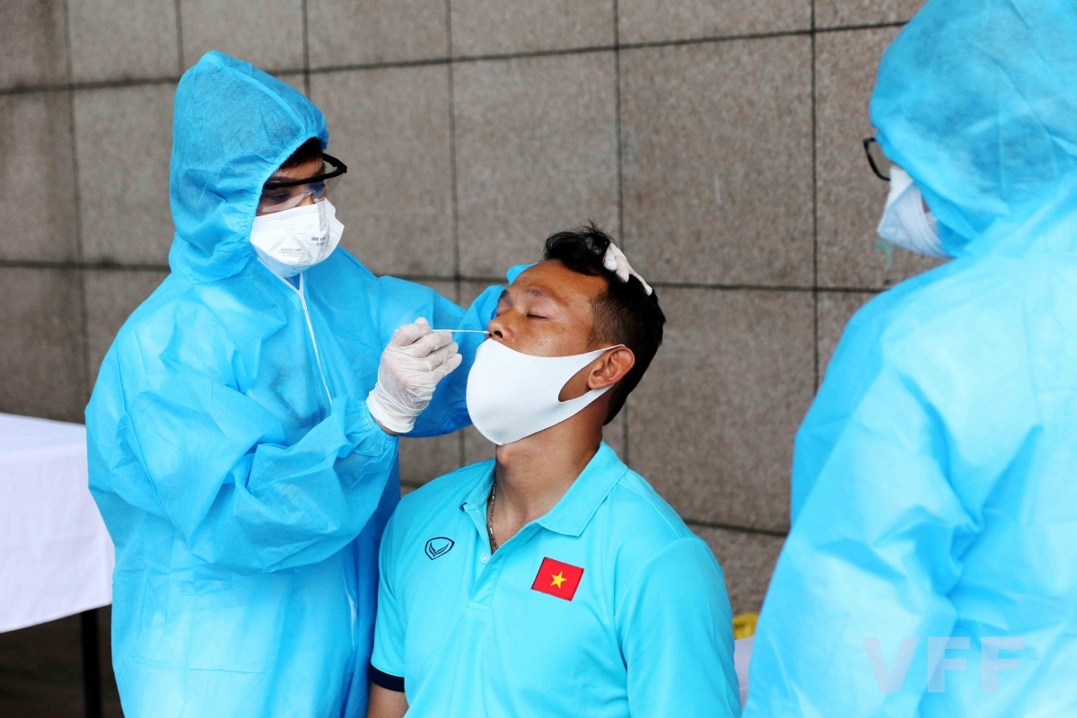 national football team receive second shot of covid-19 vaccine picture 5