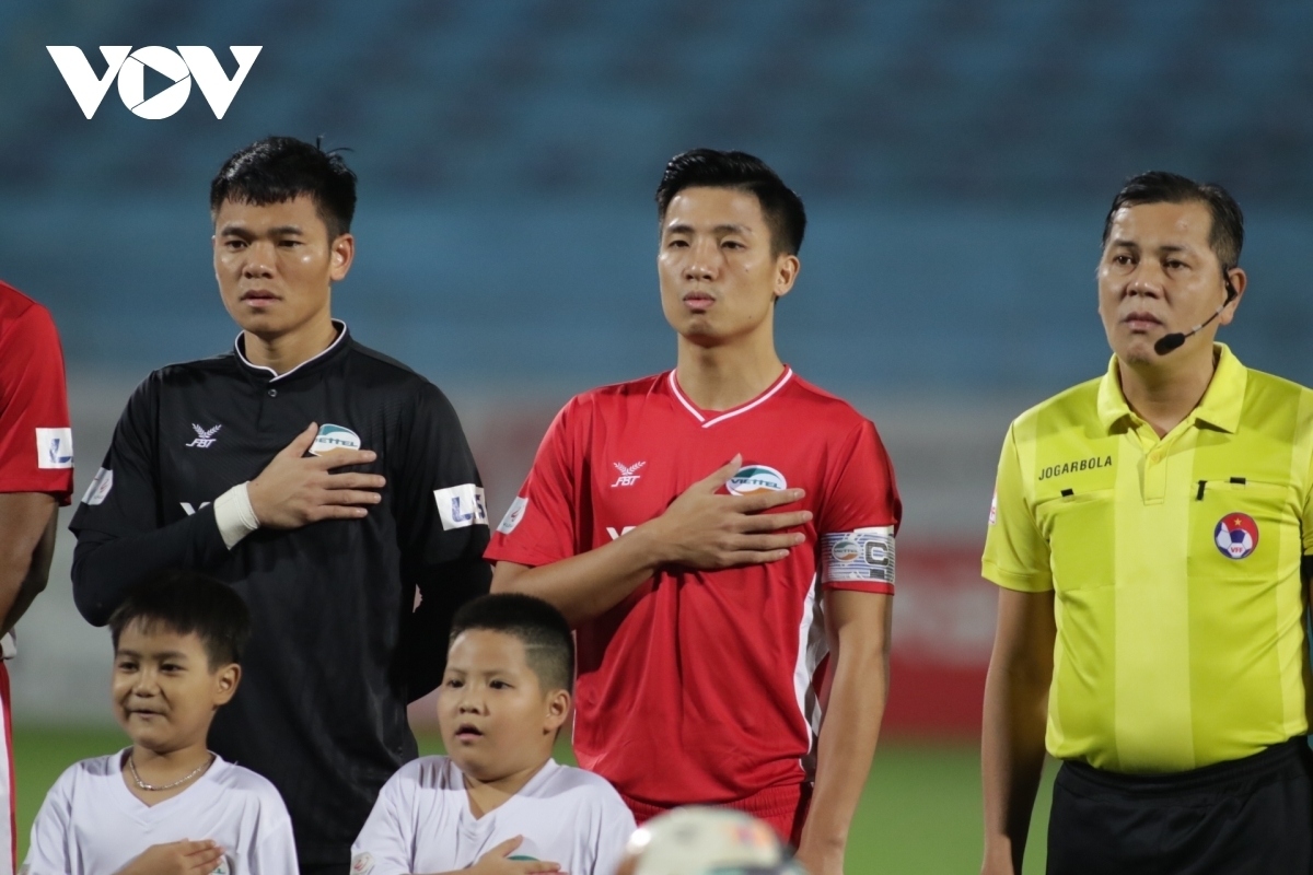 Goalkeeper Tran Nguyen Manh of Viettel FC has not been called up by head coach Park Hang-seo, despite his impressive performances during the 2021 V.League 1 season.