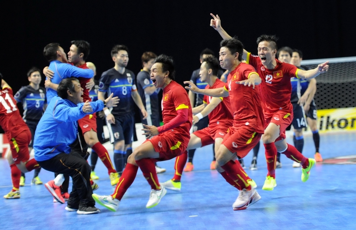 Dt futsal viet nam tranh ve play-off world cup chi con cho gio Dong hinh anh 1