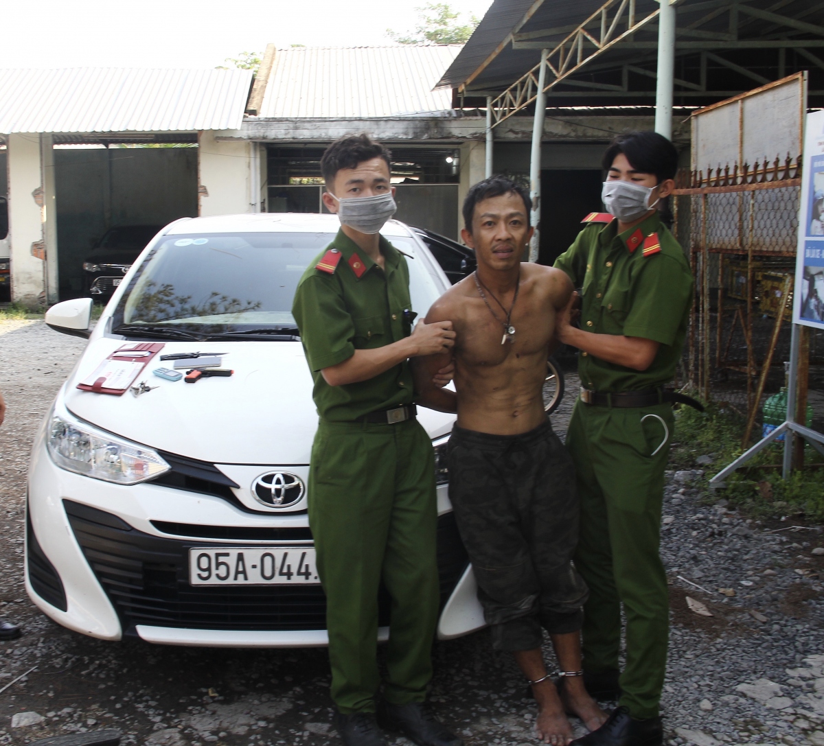 hau giang chi dao luc luong bat nhanh doi tuong cuop xe o to hinh anh 1