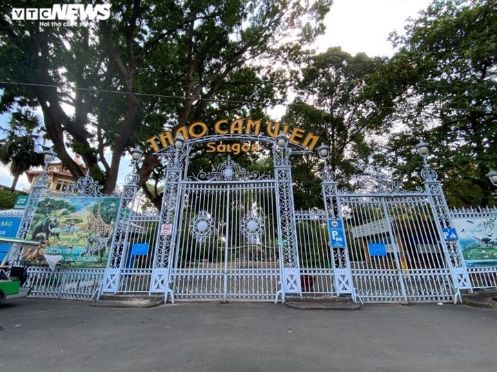 social distancing order leaves hcm city deserted picture 3 social distancing order leaves hcm city deserted picture 3