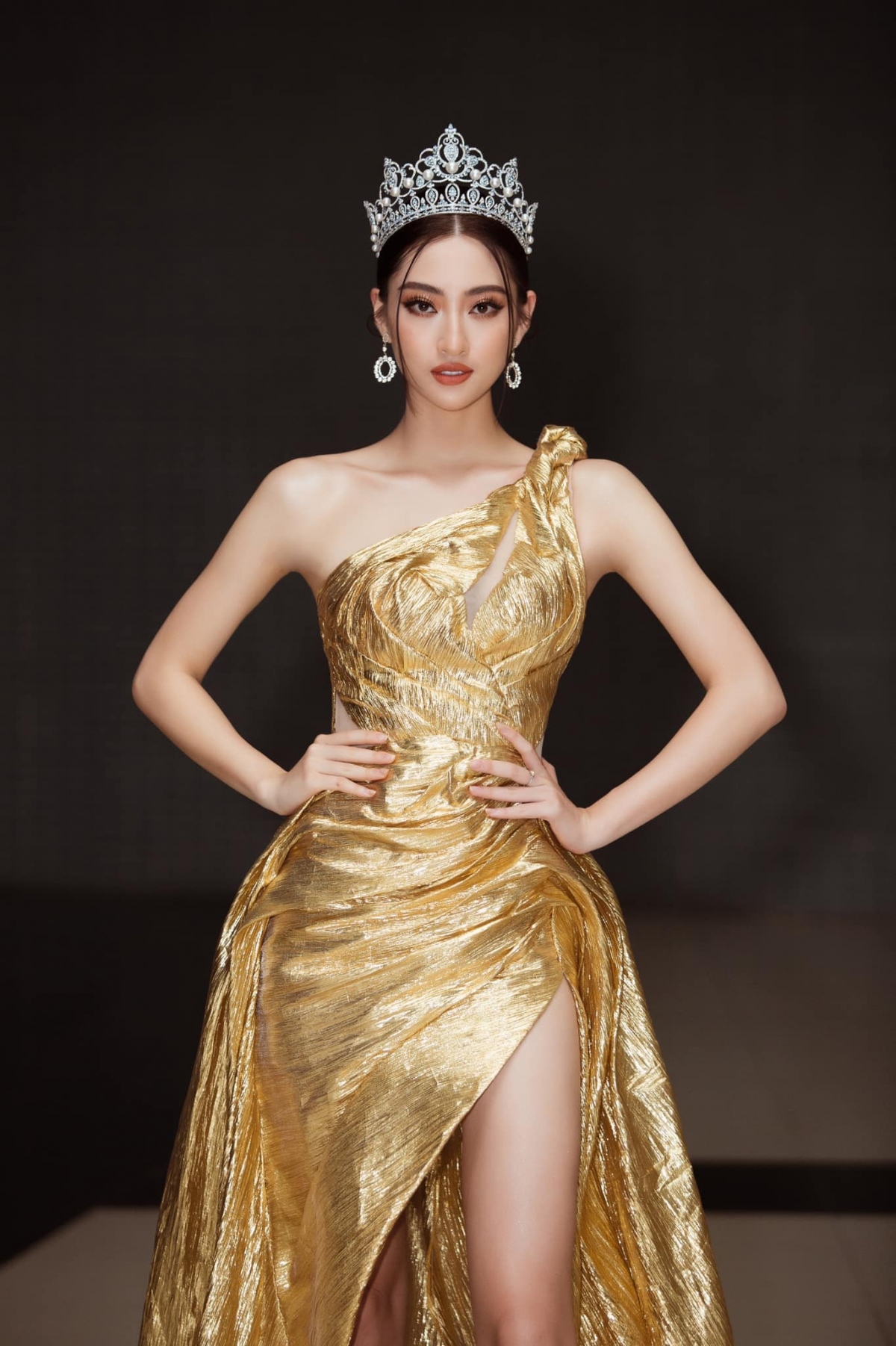 Do my linh, luong thuy linh xuat hien trong clip gioi thieu miss world 2021 hinh anh 3