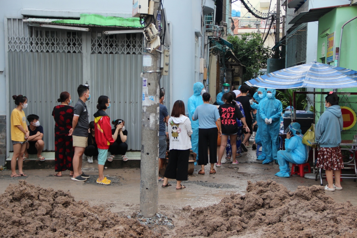 老公对我热暴力没法挽回 却出轨跟圈中人暧昧没有浑