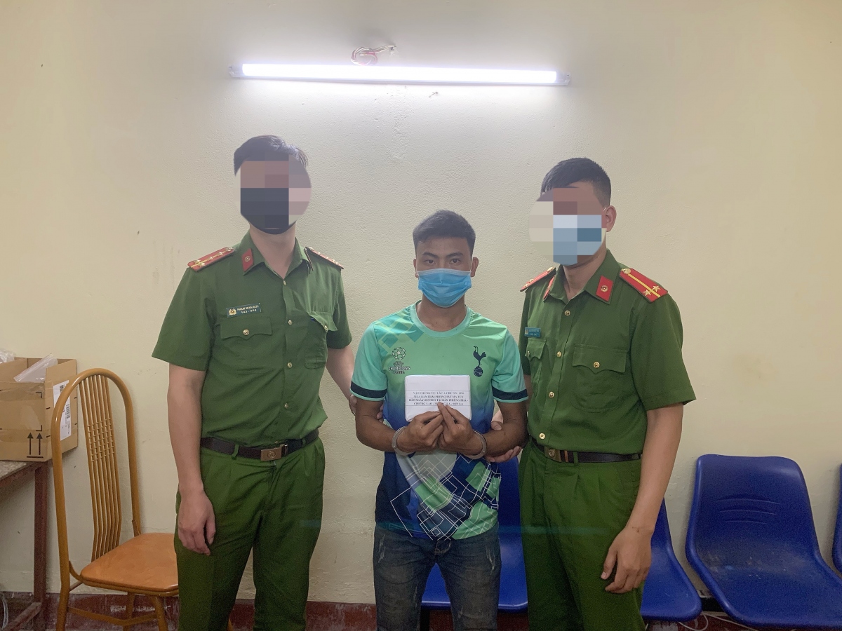 bắt giữ đối tượng mua 2 bánh heroin từ Điện biên về hà nội bán kiếm lời hình ảnh 1 bat giu doi tuong mua 2 banh heroin tu Dien bien ve ha noi ban kiem loi hinh anh 1