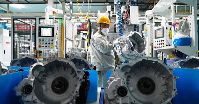 Vietnam trade deficit with China hits record high