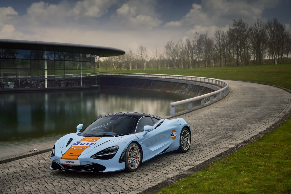 mclaren 720s xuat hien voi mau ao gulf doc dao hinh anh 10