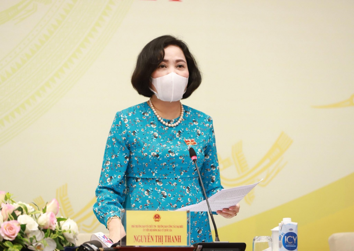 Bà Nguyễn Thị Thanh trả lời báo chí tại cuộc họp báo