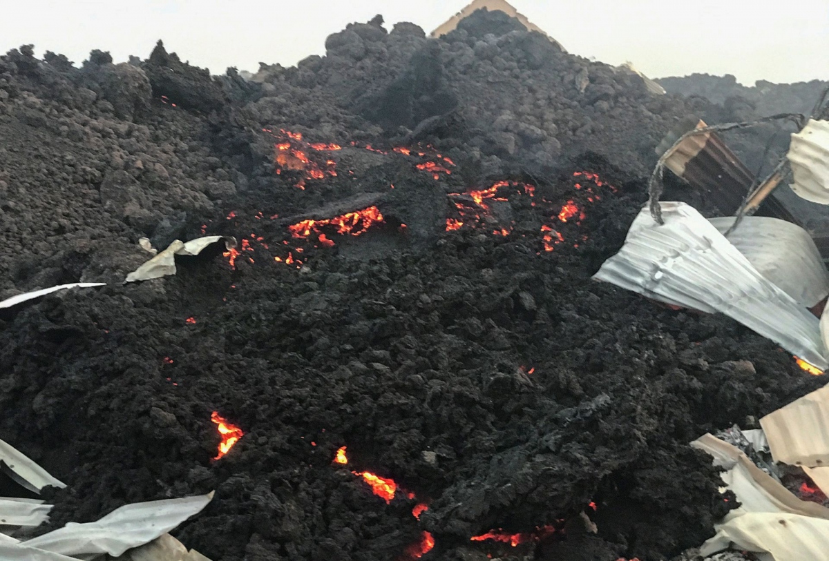 Núi lửa tại CHDC Congo phun trào, ít nhất 15 người thiệt mạng | VOV.VN