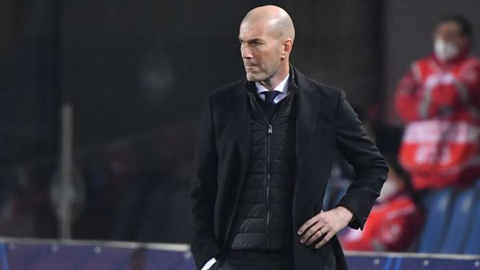 hlv zidane can nhac chia tay real madrid hinh anh 1