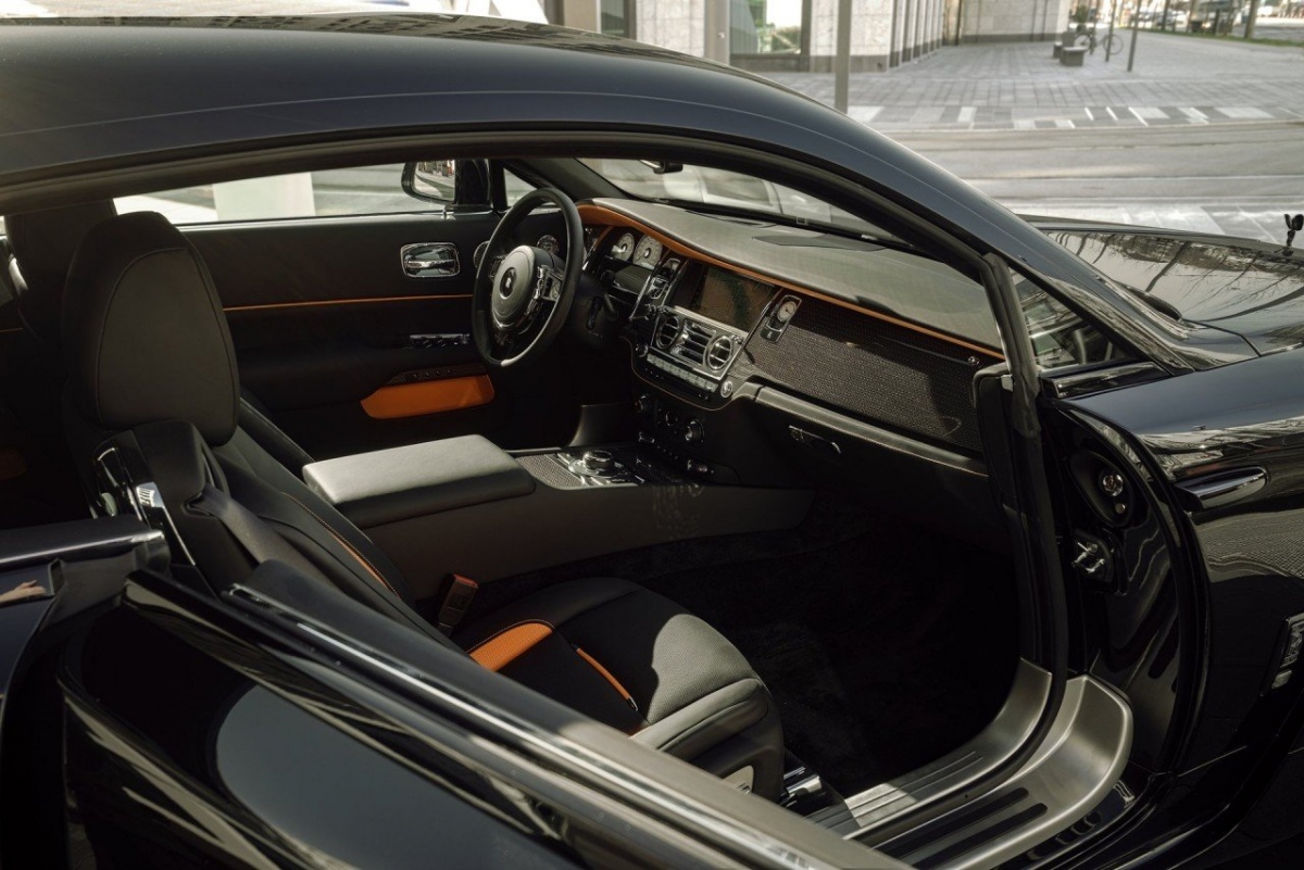 RollsRoyce Shows Off Interior Details For New 2014 Wraith