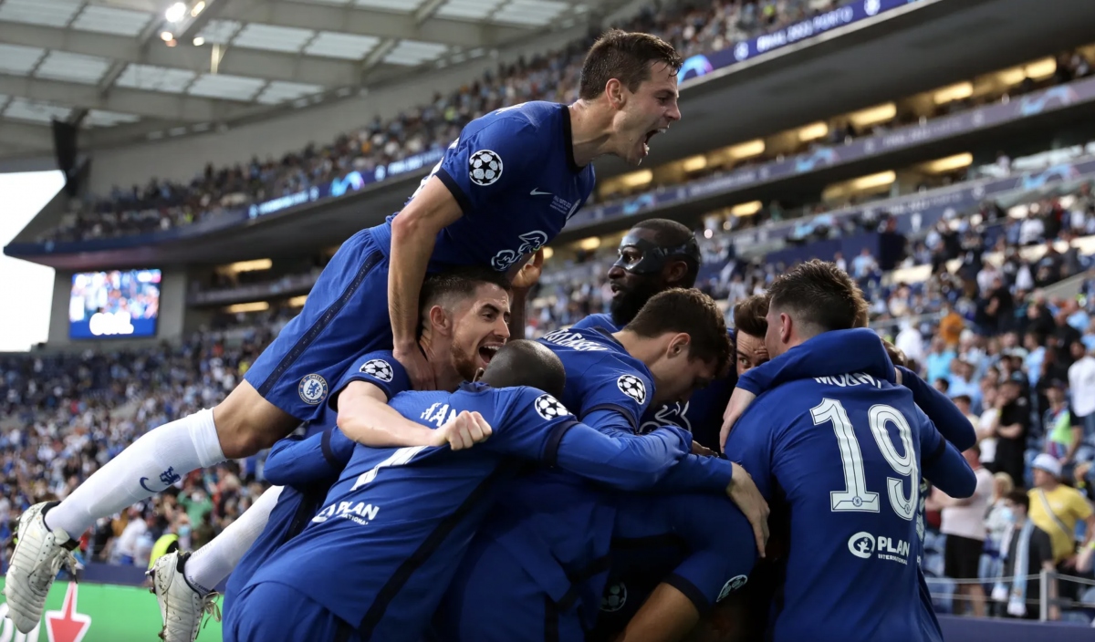 Thắng thuyết phục Man City, Chelsea lên đỉnh châu Âu ở Dragao