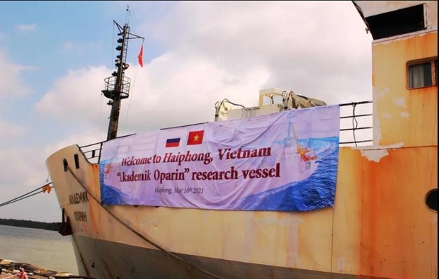 vietnamese, russian scientists conduct joint survey in east sea picture 1