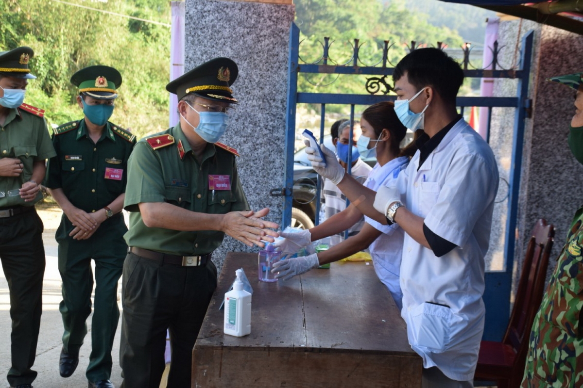 Tất cả mọi người đều phải thực hiện 5K tại khu vực bỏ phiếu bầu cử.