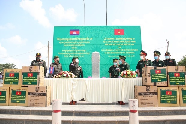 border guard force presents medical supplies to cambodia picture 1