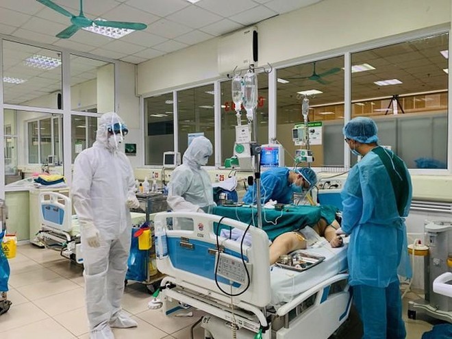 covid-19 patient receives ecmo in bac ninh picture 1